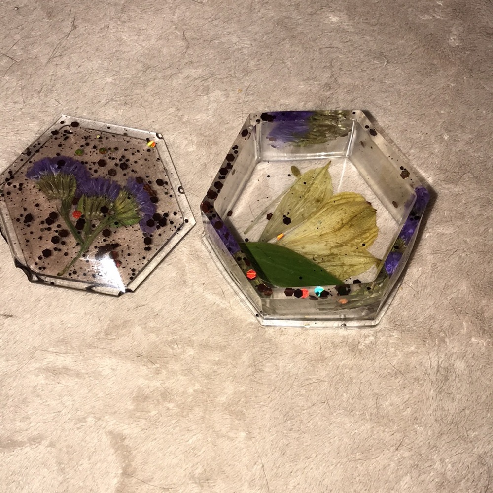 epoxy resin hexagon trinket box glitter ✨ and flowers New